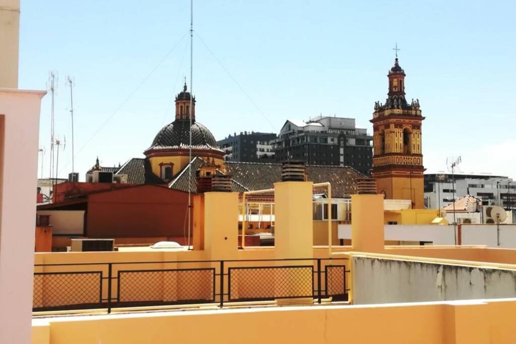 El Patio De San Bernardo Leilighet Sevilla Eksteriør bilde